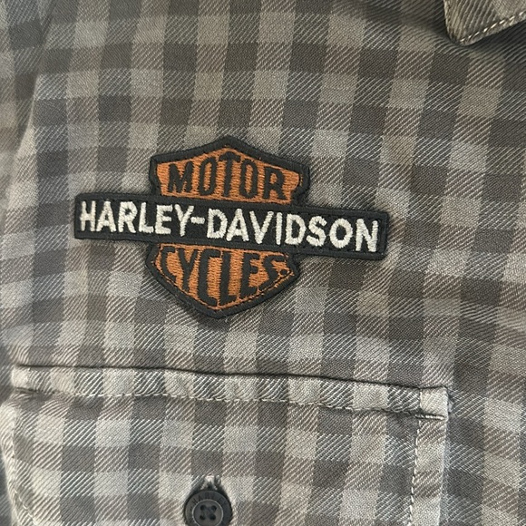 Harley Davidson Button Up - Picture 2 of 5
